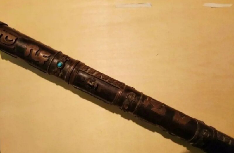 Antic suport tibetan pentru pergamente si harti
